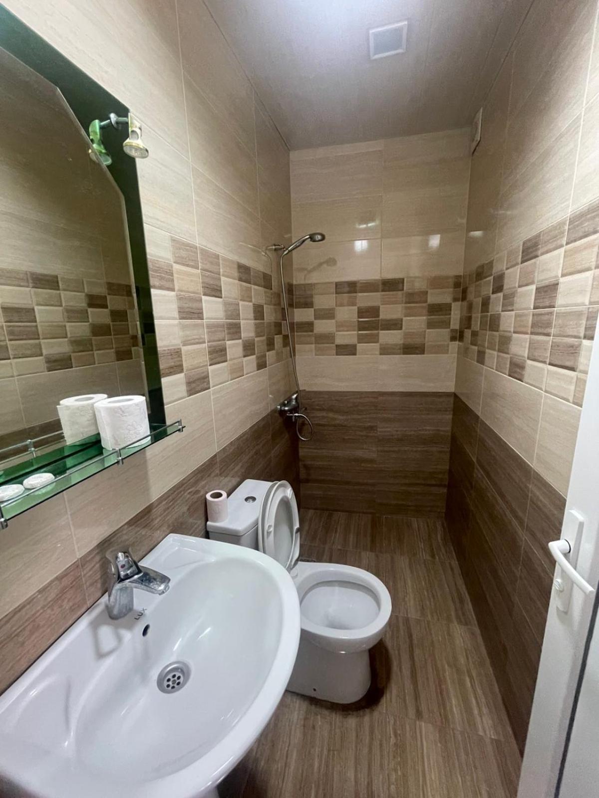 Guest House Tasunia 库塔伊西 外观 照片